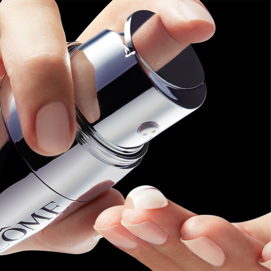 超緊顏抗痕亮采三效精華4