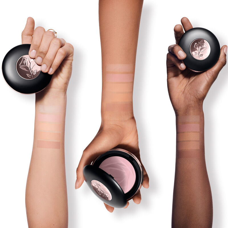 零粉感超持久柔焦蜜粉餅